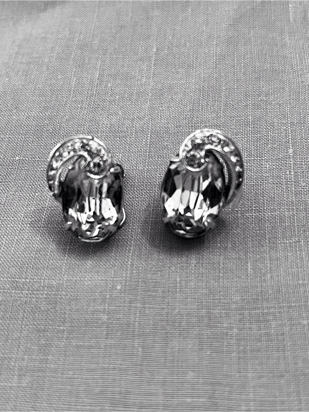 Eisenberg Ice Crystal Signed Clip-on Earrings